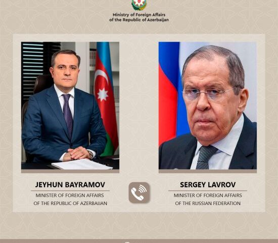 Lavrov Ceyhun Bayramova zəng etdi