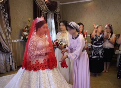 Toy edənlər üçün VACİB XƏBƏR: Qızıl qiymətləri “əl yandıracaq”