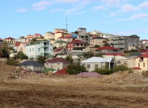 “Vətəndaşlara kompensasiya ödənilməli, evlər sökülməlidir!” – Xəritə niyə gizli saxlanılır?