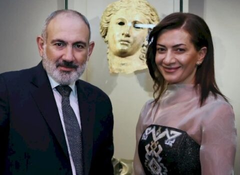 Paşinyandan arvadına jest