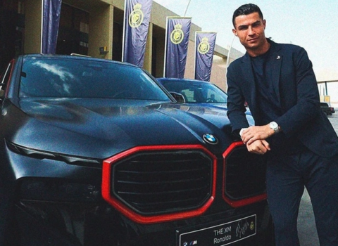 Ronaldoya 155 min avroluq avtomobil hədiyyə edildi – FOTO