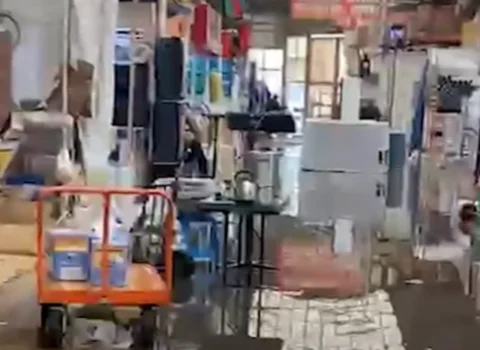 “Sədərək” ticarət mərkəzini su basdı – VİDEO