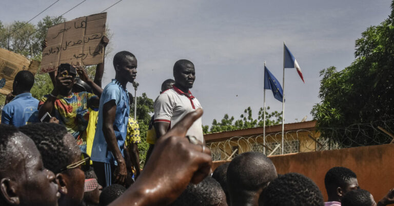 Fransanın Afrika xalqlarına divanı – Kamerunda törədilən cinayətlər