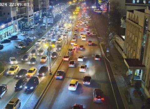 Sürücülərin nəzərinə: BAKIDA SIXLIQ VAR