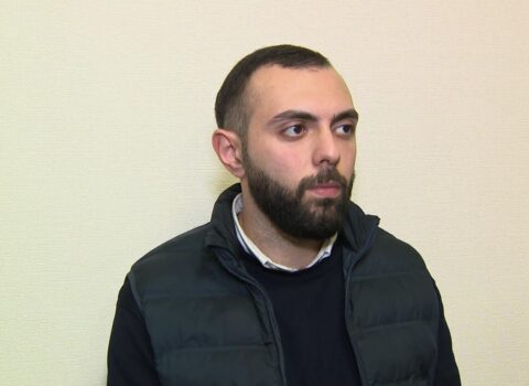 Bakıda polis özünü şirkət rəhbəri kimi təqdim edən kiberdələduzu saxladı