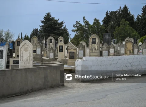 Azərbaycanda qəbiristanlıqdan OĞURLUQ