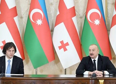 Dövlət başçıları mətbuata birgə bəyanatla çıxış etdi