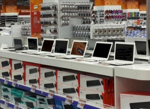Elektronika mağazaları bizi aldadır? – AÇIQLAMA