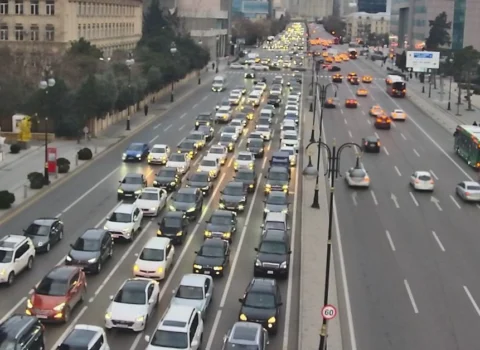 Bakının hansı küçələrində sıxlıq var?