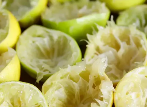 Hər kəsin zibilə atdığı limon qabığı – Xəzinədir: Faydaları saymaqla bitmir