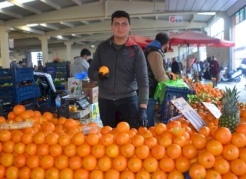 Bakı bazarlarında salfetli portağal: “İnsan orqanizmi üçün olduqca təhlükəlidir”