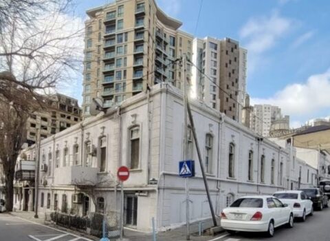 Bakıda memarlıq abidəsinə müdaxilə: Dövlət orqanları qarşısını aldı