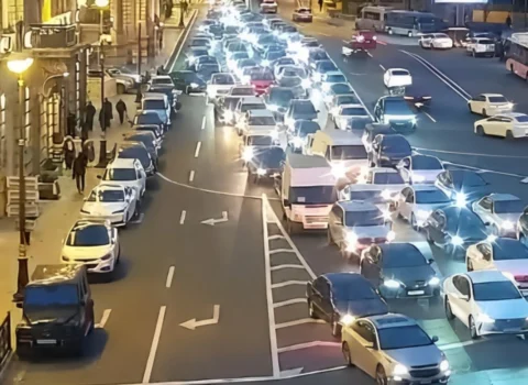 Bakı yollarında 21 istiqamət üzrə sıxlıq müşahidə edilir