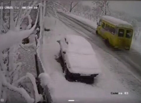 Marşrut avtobusu yoldan çıxıb AŞDI – ANBAAN VİDEO
