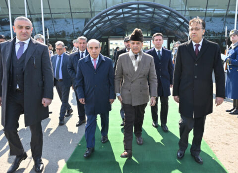 Şahbaz Şərifin Azərbaycana səfəri başa çatdı