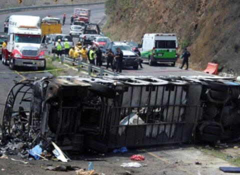 Meksikada yol qəzasında 40 nəfər ÖLDÜ