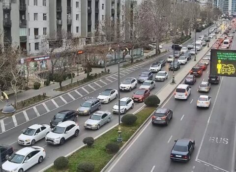 Bakıda sıxlıq olan küçə və prospektlər açıqlandı