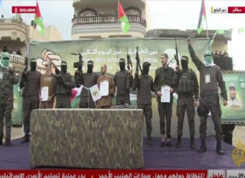 HƏMAS daha 3 girovu Beynəlxalq Qızıl Xaç Komitəsinə təhvil verdi