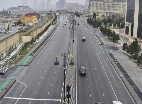 Bakı yollarında hazırkı vəziyyətlə bağlı görüntülər yayıldı – FOTOLENT