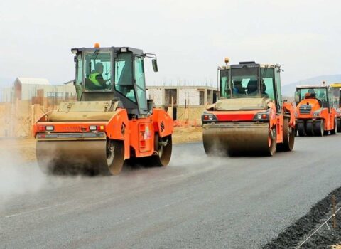 Füzuli şəhərinin daxili yollarının tikintisi sürətlə davam etdirilir