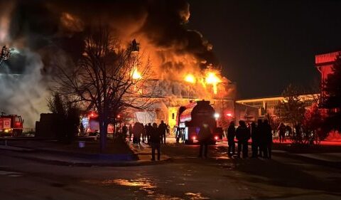 Türkiyədə fabrik yanır