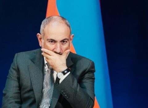 Rusiya və ABŞ-la münasibəti pozdu, İrandan təcrid olundu: Paşinyanın son ümidi kimədir?