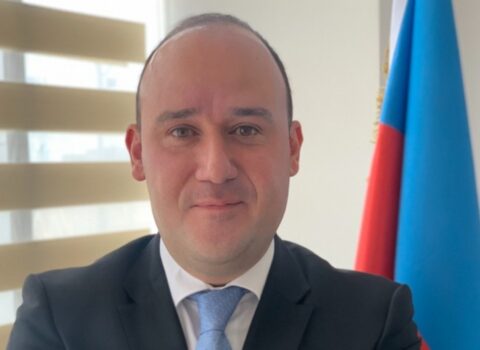 Dövlət Agentliyinin sədri özünə müşavir təyin etdi