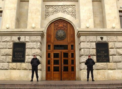 DİN məktəbdə paylanan vərəqlərə aydınlıq gətirdi, valideynlərə çağırış etdi