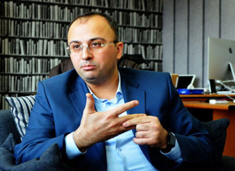 “Ateistliyimi açıq şəkildə deyəcək qədər cəsarətliyəm”