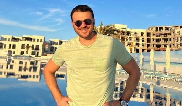 Emin Ağalarov yeni “Ferrari”sini nümayiş etdirdi – Video