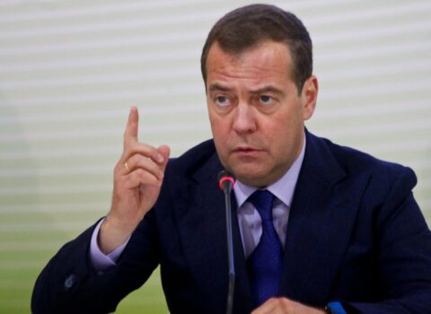 Medvedev dünyaya səsləndi: “Bu halda bəşəriyyət məhv olacaq, “Apokalipsis” baş verəcəkdi”
