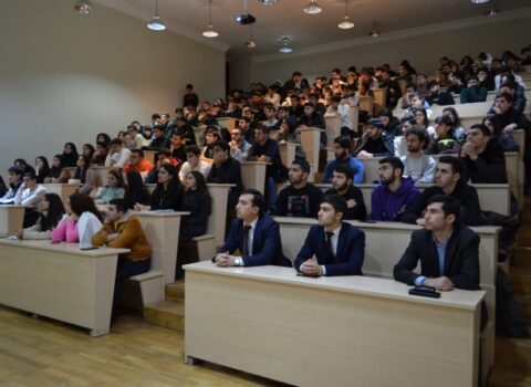 Sabah hansı universitetlərdə dərslər ənənəvi, hansılarda onlayn olacaq?