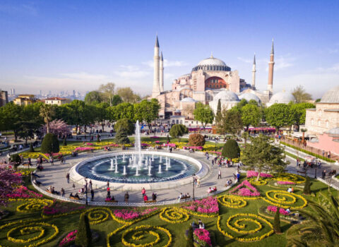 İstanbul əhalisinə görə 131 ölkəni geridə qoydu