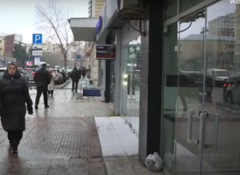 Bakıda bu küçədəki obyektlər kütləvi şəkildə bağlanır