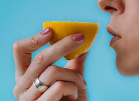İllərdir səhv bilirikmiş – Limonun özü deyil, qoxusu qan təzyiqini aşağı salır