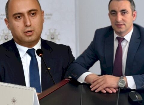 Emin Əmrullayevin dostu valideynlərə DİVAN TUTUR: “Qalmışıq o Allahsızın əlində”