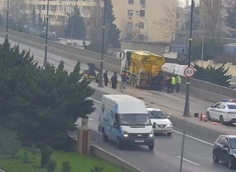 Bakının bu prospektlərində hərəkət dayandırıldı