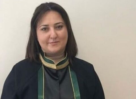 Vəkil Tükəzban Aşurova barəsində hökm çıxarıldı – 10 min alıb…