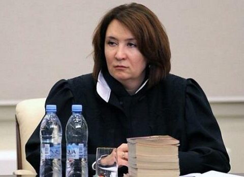 Yelena Xaxaleva azadlığa çıxdı