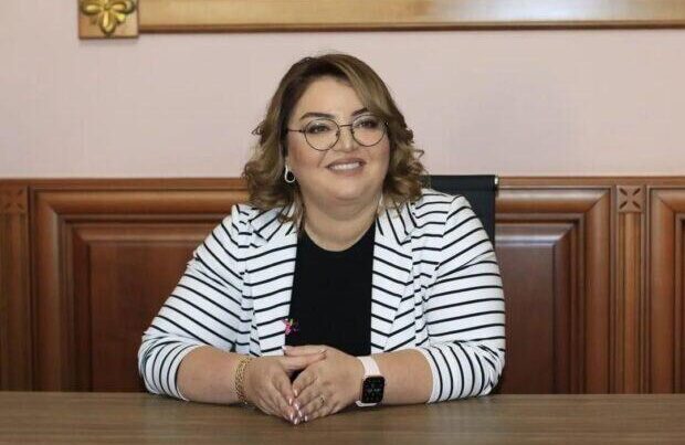 Tanınmış iş xanımına AĞIR İTKİ – FOTO Tanınmış iş xanımına AĞIR İTKİ – FOTO