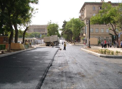 Bakıda daha bir küçədə mikromobillik zolağı təşkil edildi