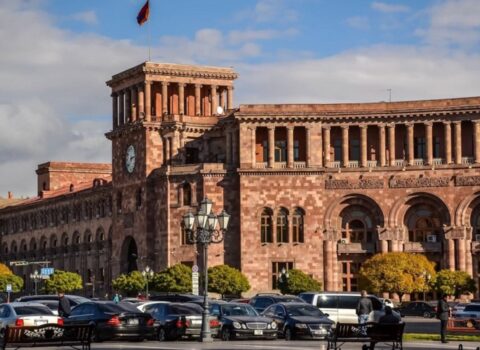 Ermənistandakı seçkilərdə pozuntular qeydə ALINDI