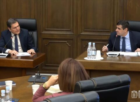 Ermənistanın Avropaya inteqrasiya arzuları puç oldu: Parlamentin iclası niyə yarımçıq dayandırılıb?