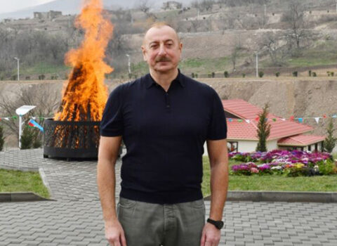Prezident Ağdərədə Novruz tonqalını alovlandırdı