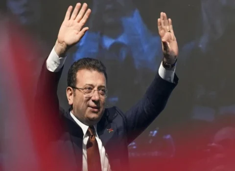 Türkiyə DİN: “Əkrəm İmamoğlu İstanbul Böyükşəhər Bələdiyyəsinin sədri vəzifəsindən uzaqlaşdırılıb”