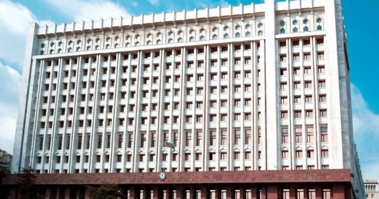 Əfv komissiyasının baxdığı müraciətlərin sayı 300-ü keçdi – YENİLƏNDİ Əfv komissiyasının baxdığı müraciətlərin sayı 300-ü keçdi – YENİLƏNDİ