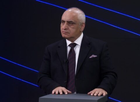 Paşinyan Konstitusiya məsələsində bu qərarı verəcək – Martirosyan