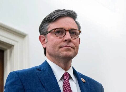 Amerikalı senatordan XƏBƏRDARLIQ: “Zelenski özünü toparlamalıdır, ya da…”