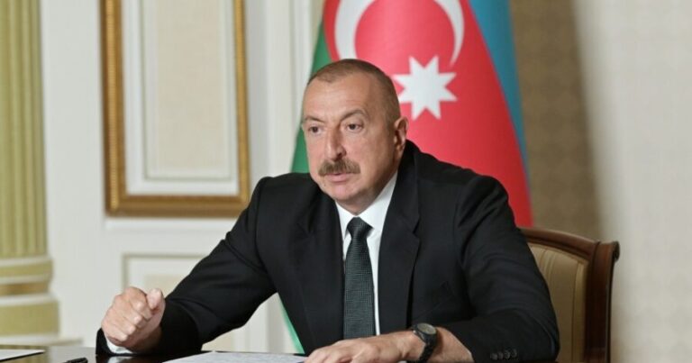 Erməni mediası tirajladı: “İlham Əliyev, sən böyük lidersən!” – FOTO