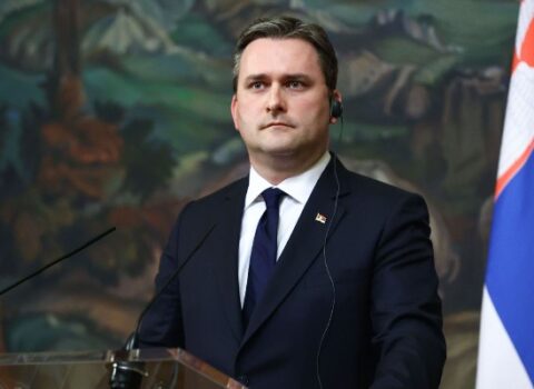 Nazirə hücum edildi: burnu sındı